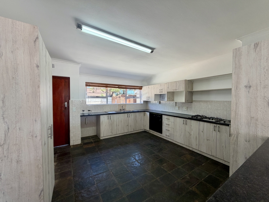 5 Bedroom Property for Sale in Duynefontein Western Cape